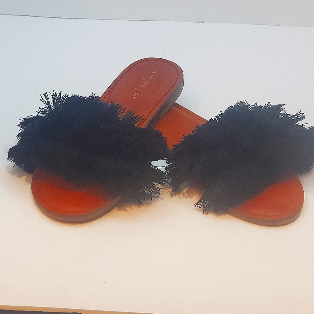 American Eagle black fringe slides